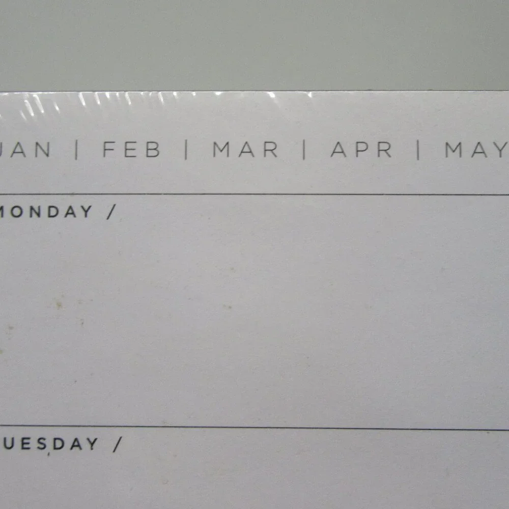 NWT! Russell+Hazel Desktop Tear-Off Calendar Pad